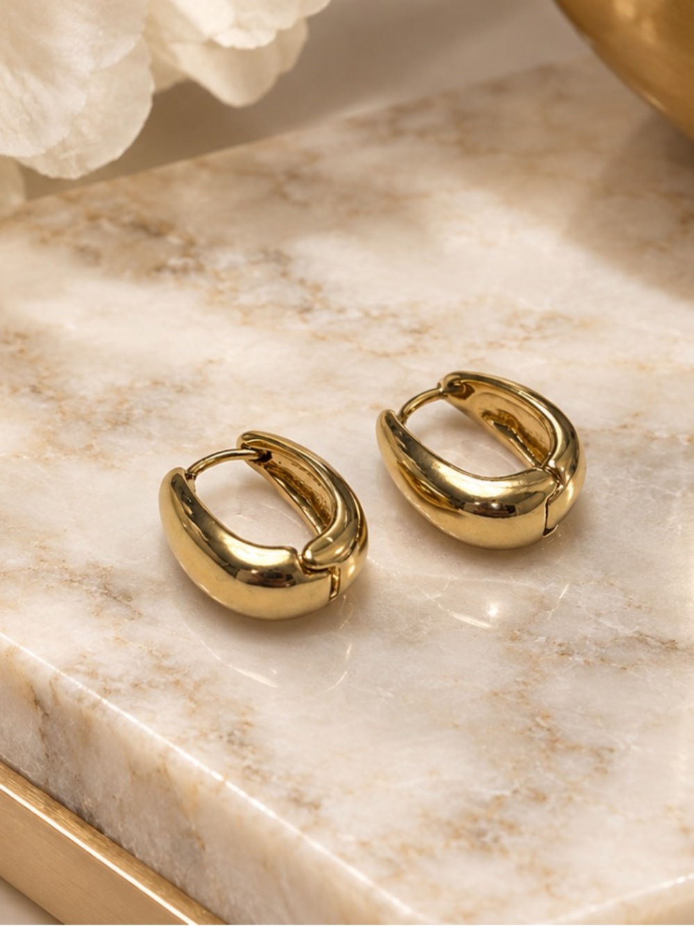 Chunky Polished Gold Oval Hoop Earrings